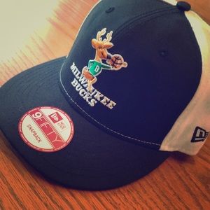 Milwaukee Bucks snapback